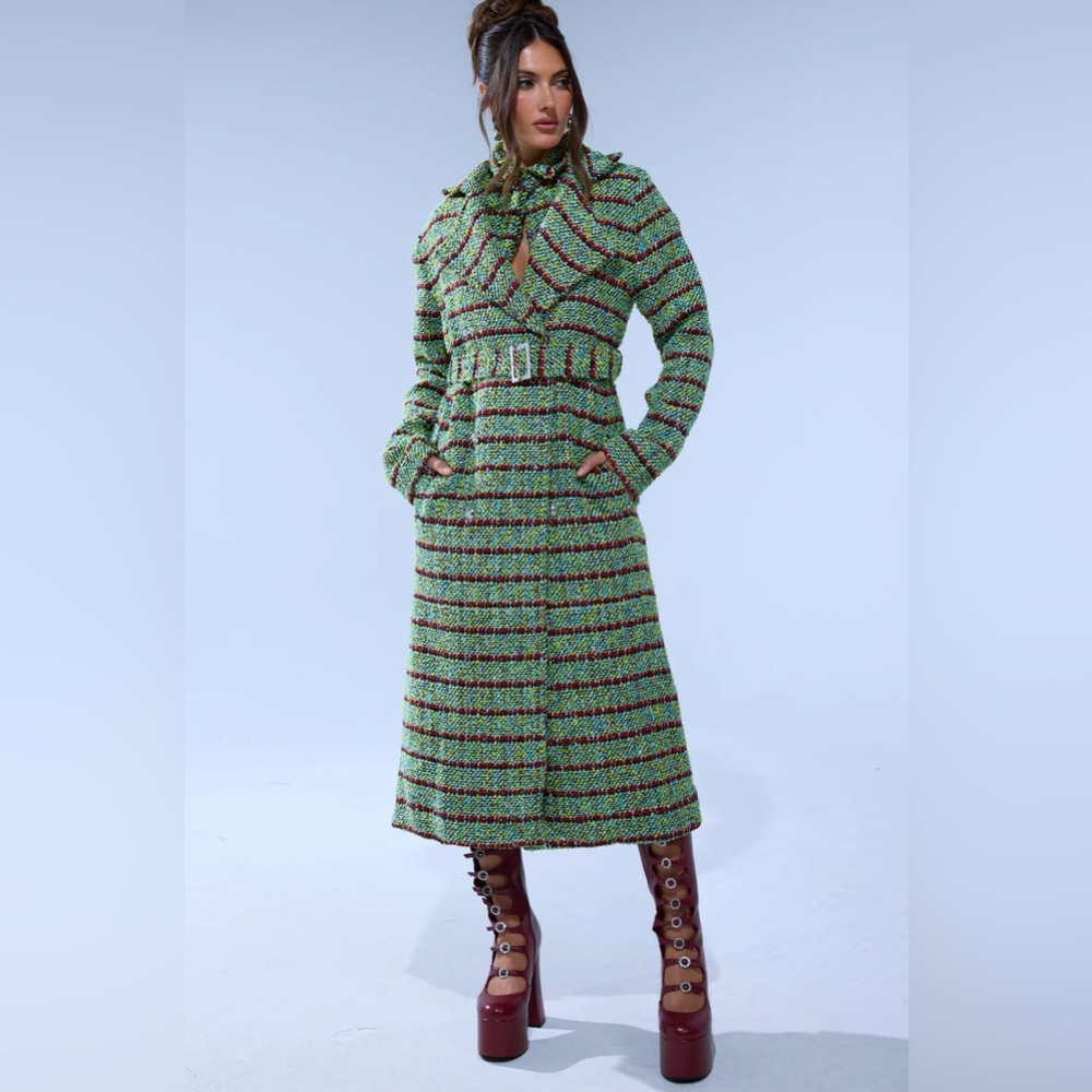 IT’S GIVING LUCK TWEED TRENCH - Picture 2 of 12